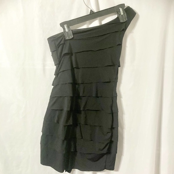 Ruby Rox Women's M Black One Shoulder Tiered Bodycon Dress - Picture 3 of 8